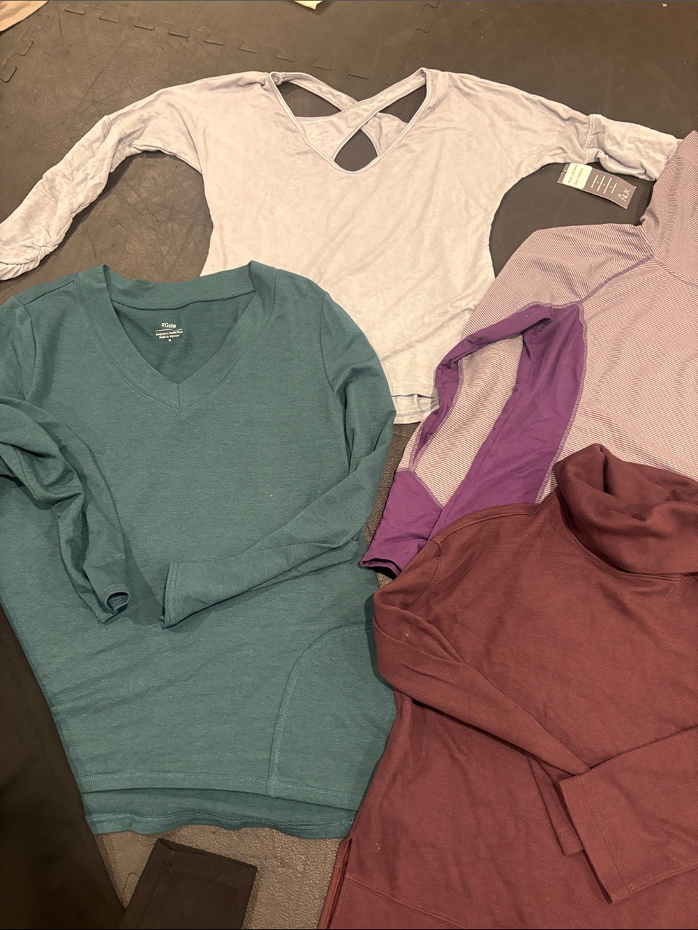 Women's medium bundle - Picture 4 of 4